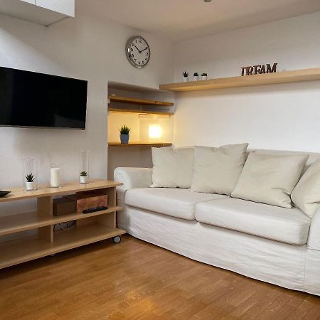 Lafilo Apartment 3 Milano Exteriör bild